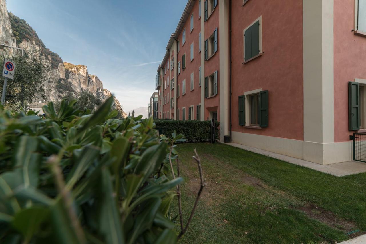 Dv Garda Suite Кампіоне-дель-Ґарда Екстер'єр фото