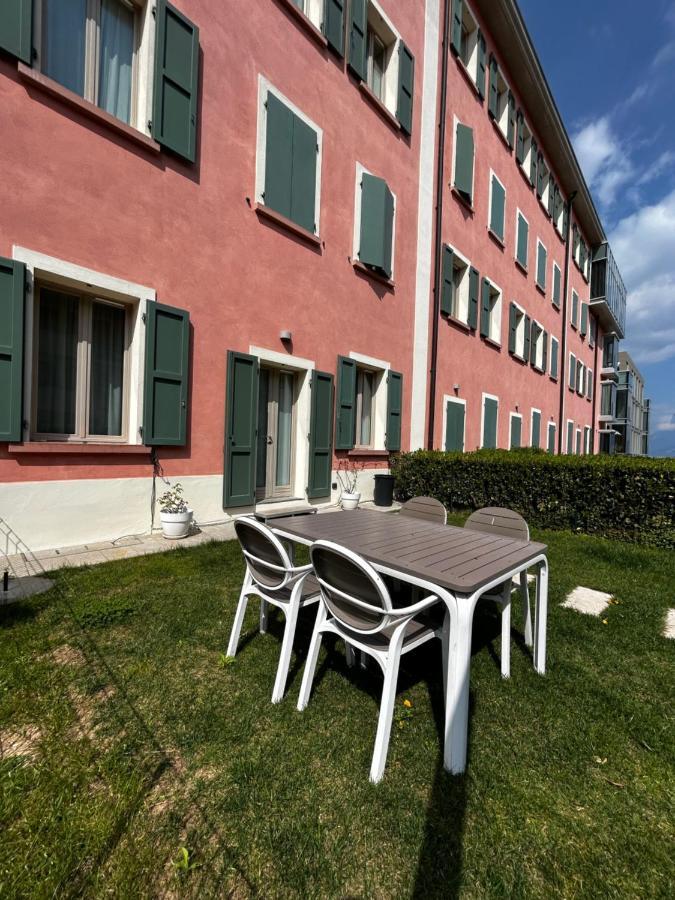 Dv Garda Suite Кампіоне-дель-Ґарда Екстер'єр фото